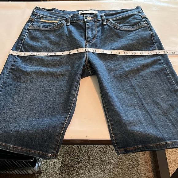 Levi’s Bermuda Shorts Mid Rise Size 10 - Picture 5 of 16